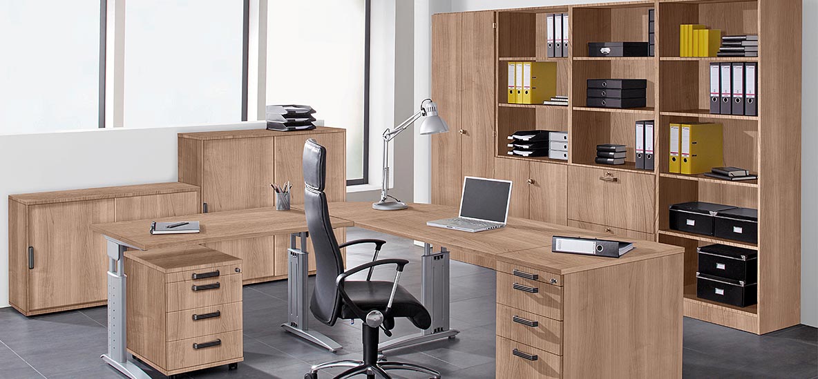 Möbelprogramm Haziender Nußbaum